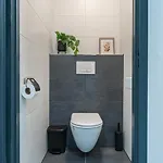 Modern With Wi-fi -