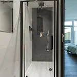 Modern With Wi-fi - Apartment