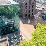 Modern With Wi-fi - Tilburg