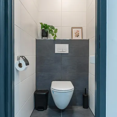 Modern With Wi-fi -